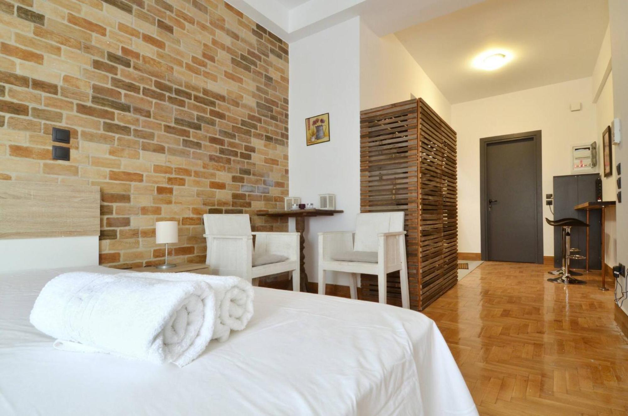 A Modern Rustic Cosy Apartment At The Foot Of Mount Lycabettus Афіни Екстер'єр фото