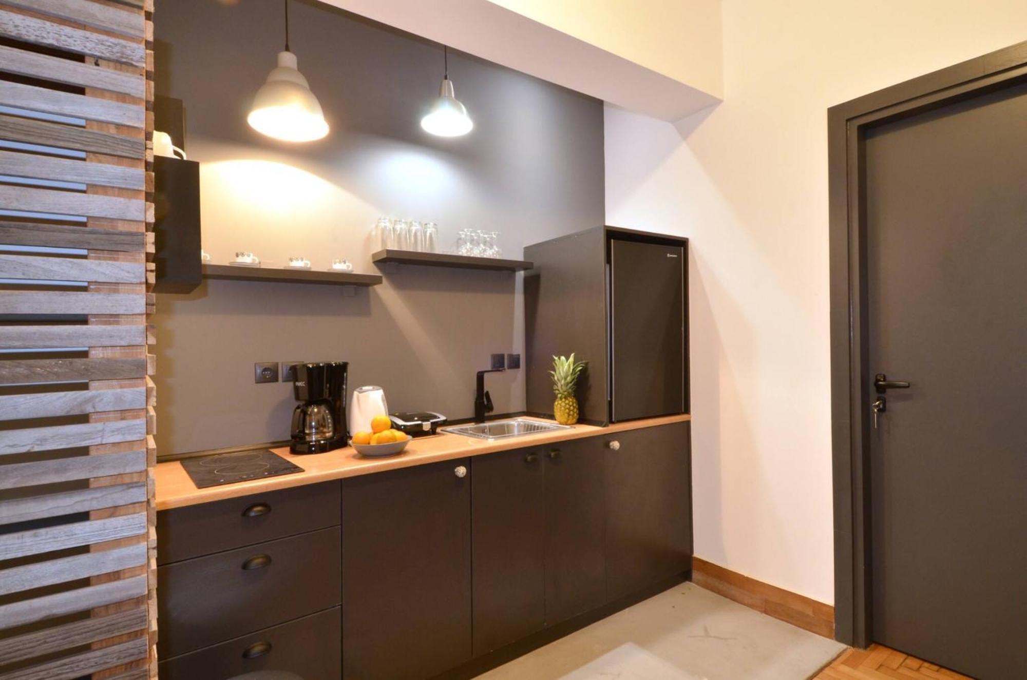 A Modern Rustic Cosy Apartment At The Foot Of Mount Lycabettus Афіни Екстер'єр фото